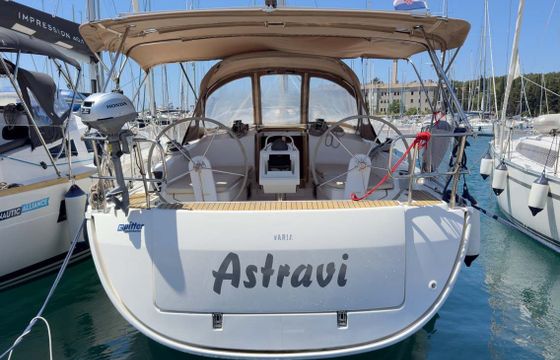 Bavaria Cruiser 37