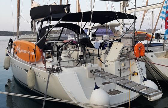 Bénéteau Oceanis 43