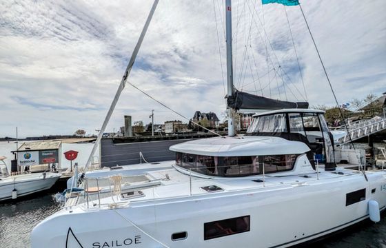Lagoon 42