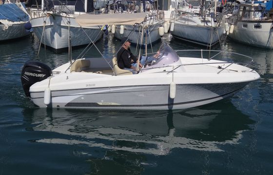 Bénéteau Flyer 650 Sun Deck
