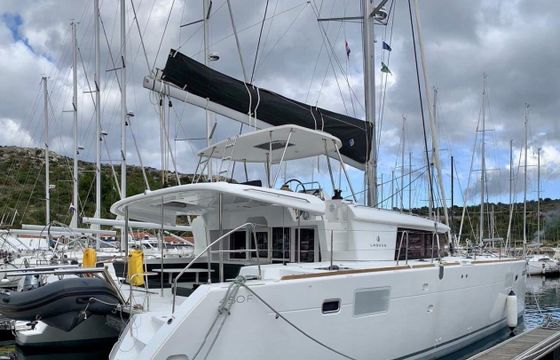 Lagoon 450 F