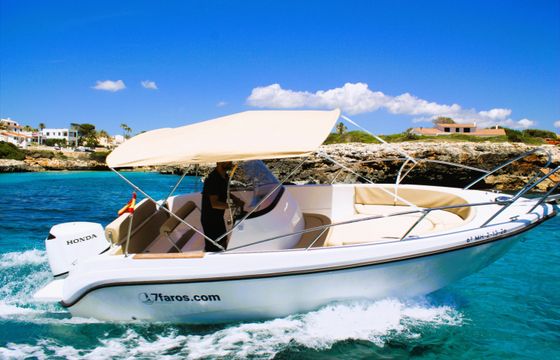 Polyester Yacht Open 605