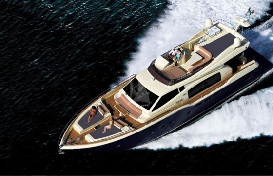 Ferretti Altura 690