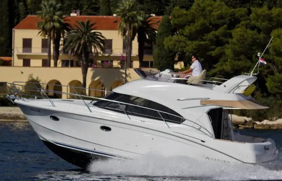 Bénéteau Antares 36