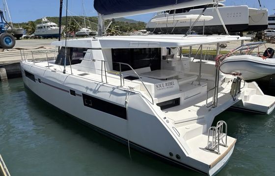 Leopard Catamarans / Robertson & Caine Leopard 47