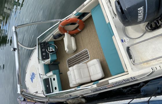 Sea Ray 160 CB