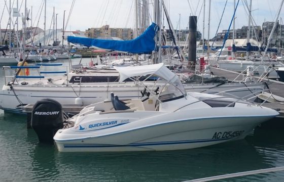 Quicksilver Activ 555 Cabin