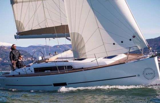 Dufour 310