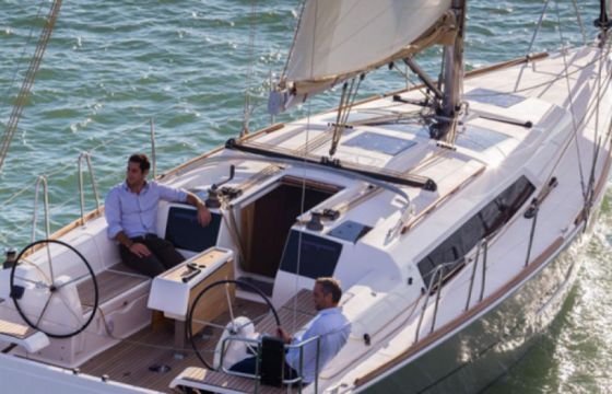 3 DUFOUR 382 GL