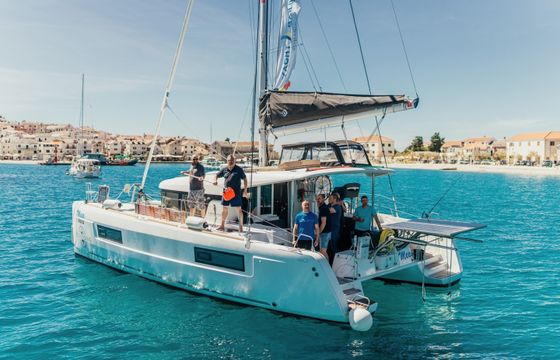 Lagoon 40