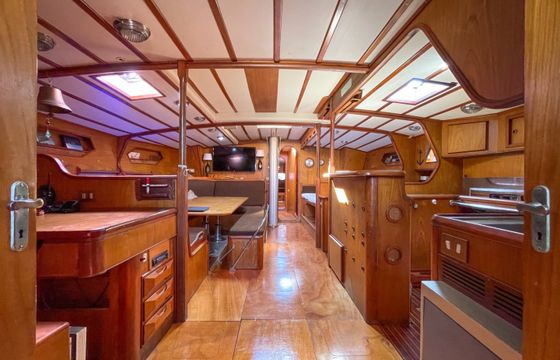 Nelson Yachts 67