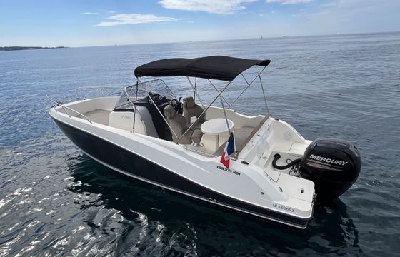Quicksilver Activ 675 Sundeck Sport