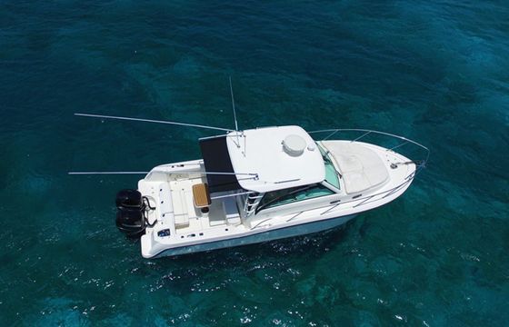 Boston Whaler 37