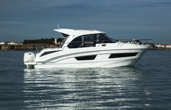 Bénéteau Antares 9