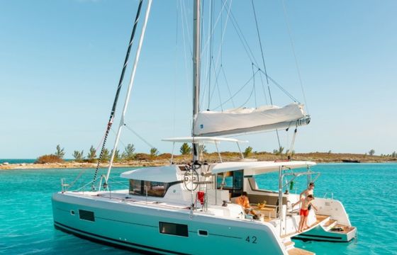 Lagoon 42