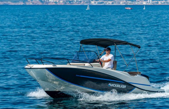 Quicksilver Activ 605 Open