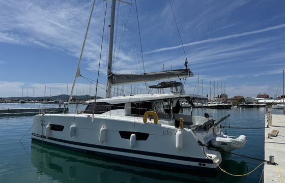 Fountaine Pajot Isla 40