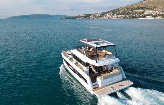 Fountaine Pajot MY5