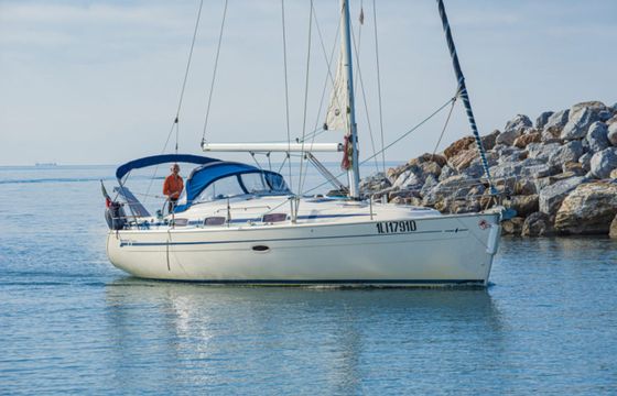 Bavaria Cruiser 37