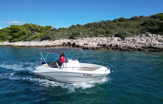 Jeanneau CAP CAMARAT 6,5 CC Style