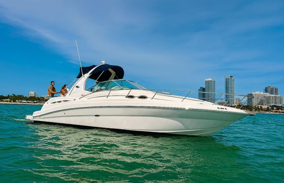 Sea Ray Sundancer 37