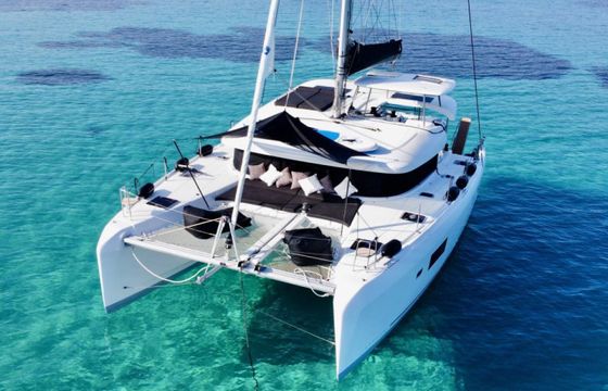 Lagoon 42