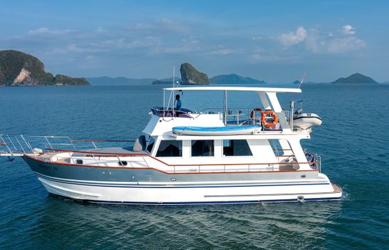 Grand Banks 52