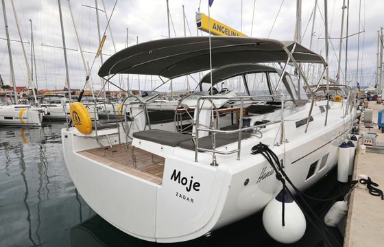 Hanse 548