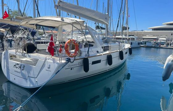 Bénéteau Oceanis 45
