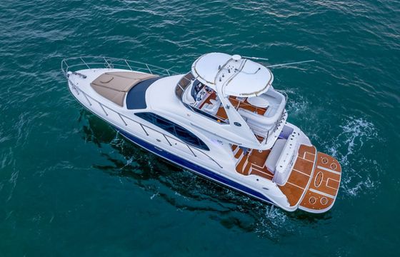 Sea Ray 400 Sedan Bridge