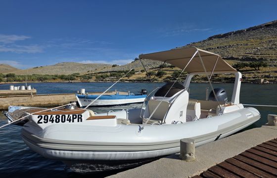 SeaScent 700