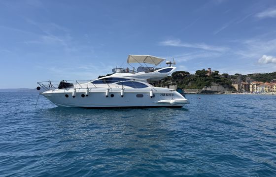 Azimut 43 Fly