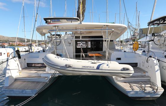 Lagoon 42
