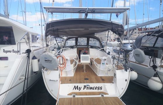 Bavaria Cruiser 37