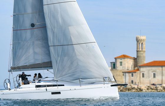Beneteau First 36