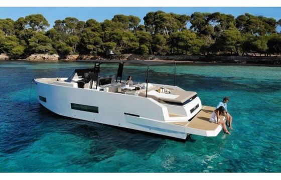 De Antonio Yachts De Antonio D42