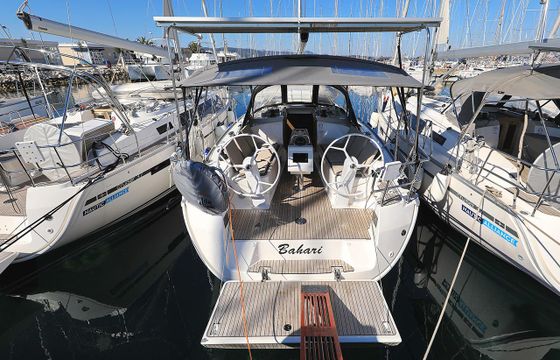 Bavaria Cruiser 37