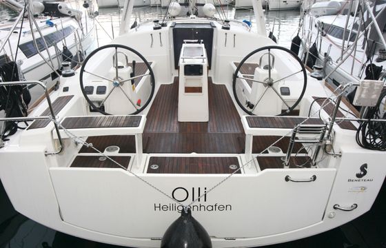 Beneteau Oceanis 38