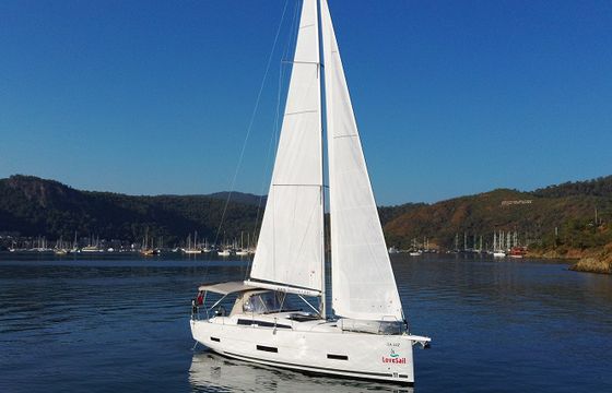 Dufour Yachts Dufour 390