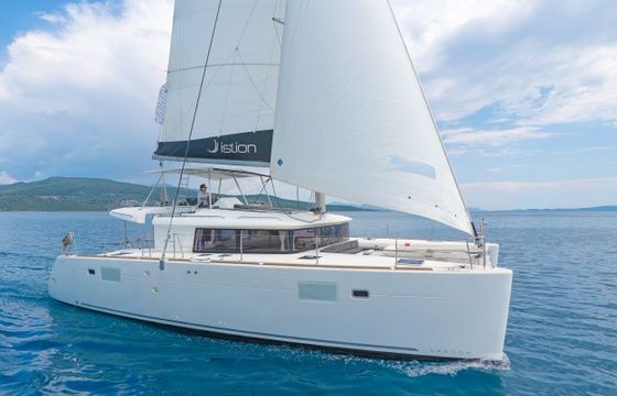 Lagoon 450 Fly A/c & Gen & Wm