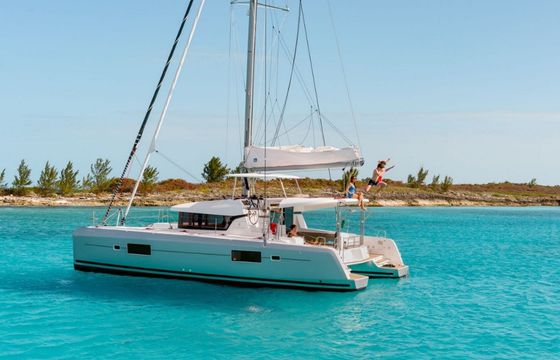 Lagoon 42