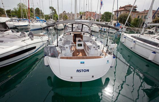 Bavaria Cruiser 34 Style