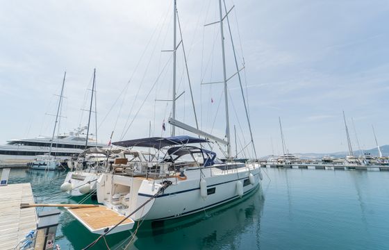 Bavaria C57 Holiday