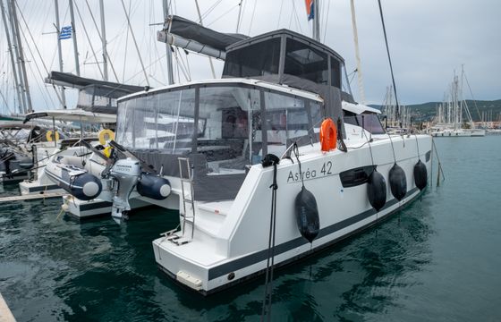 Fountaine Pajot Astréa 42