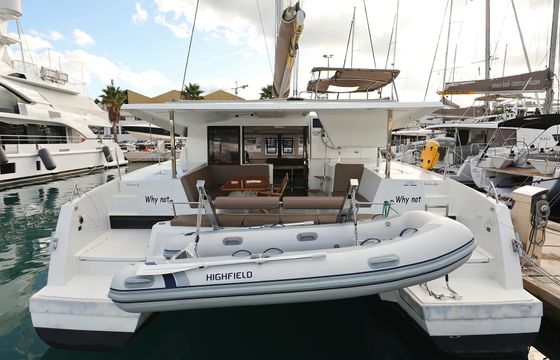 Fountaine Pajot Lucia 40