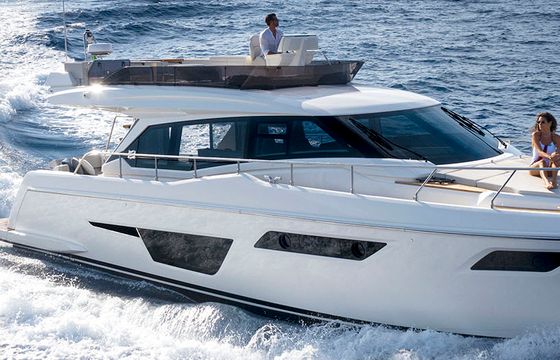 Ferretti Yachts 500