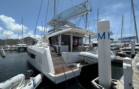 Bali Catamarans Bali 4.8
