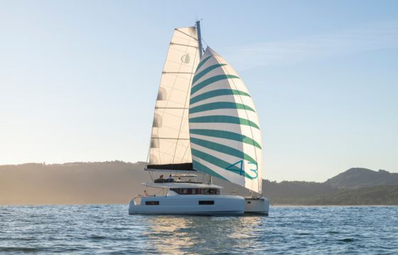 Lagoon 43