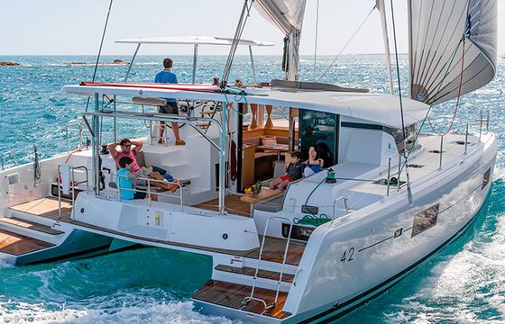 Lagoon 42