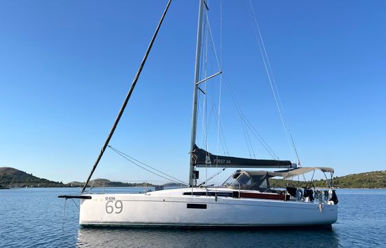 Beneteau First 36